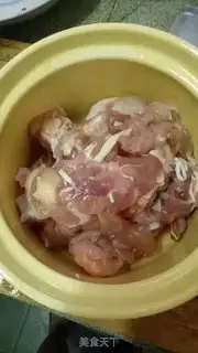 Make Potatoes, chicken legs step 2