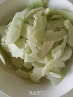 Make Old cucumber egg soup step 0