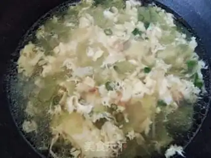Make Old cucumber egg soup step 4