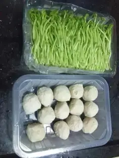 Make Meatball bean soup step 0