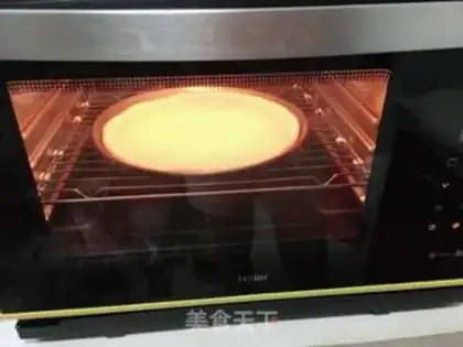 Make Hawaiian pizza step 5