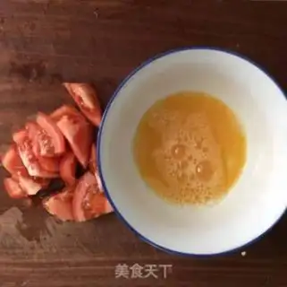 Make Tomato egg noodles step 1