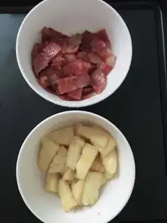 Make Hawaiian pizza step 8