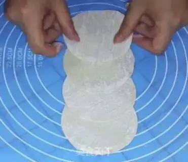 Make A rose with fresh meat step 3
