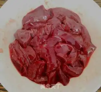 Make Onion fried liver step 0