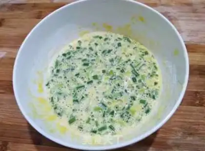 Make Onion omelet step 5