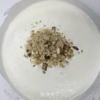 Make Caramel walnut mousse cake step 14