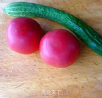 Make Fried tomato cucumber step 0
