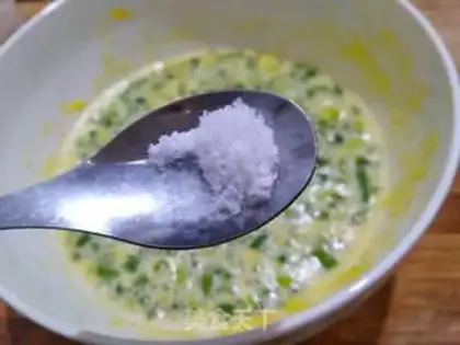 Make Onion omelet step 6