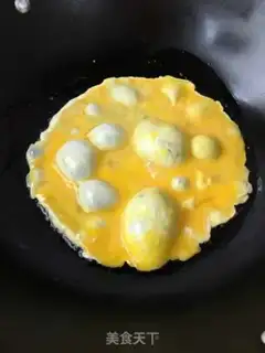 Make Autumn fried eggs step 7
