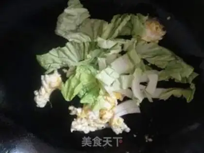 Make The cabbage hot dog fried the powder step 6