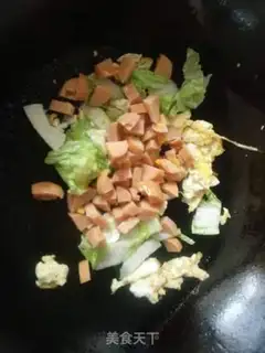 Make The cabbage hot dog fried the powder step 7