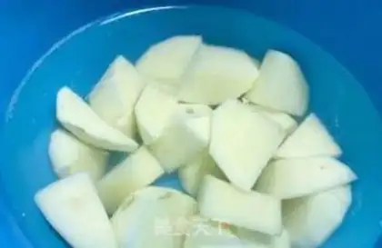 Make Potato pine fried chicken step 1
