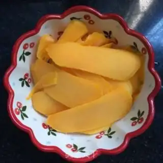 Make Frozen fruit and yogurt step 2