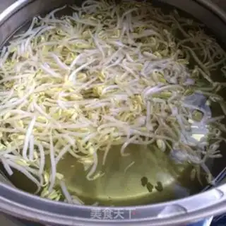 Make Carrot bean sprouts step 3