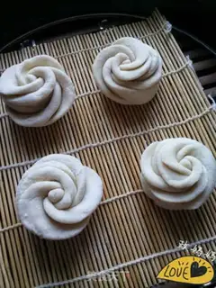Make Rose buns step 10