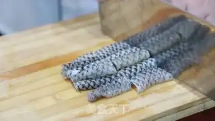 Make Spicy and cold fish skins step 4