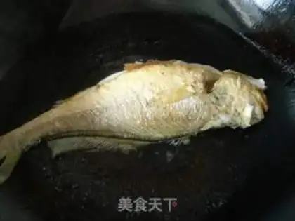 Make Red-burned yellow fish step 4