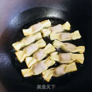 Make Spring rolls with tweed step 5