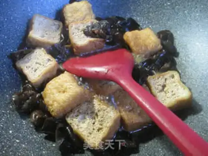 Make Blackwood, oil, tofu step 8