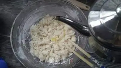 Make Hot noodles box step 4