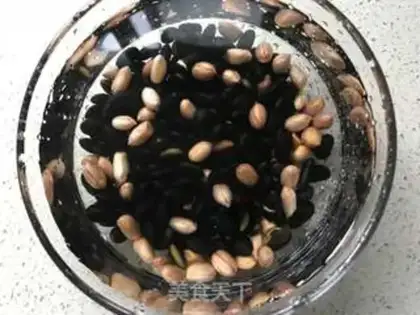 Make Peanut black soy step 2