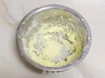Make Coconut ball step 1
