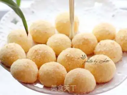 Make Coconut ball step 6
