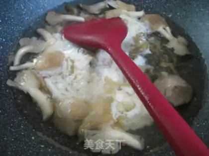Make ♪ Squeeze the veggies ♪ step 2