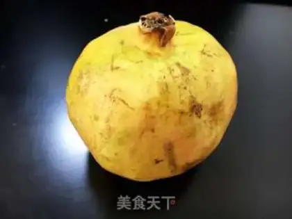 Make Pomegranate juice step 0