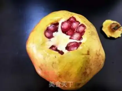 Make Pomegranate juice step 1