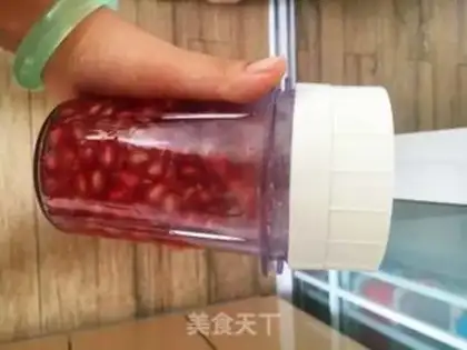 Make Pomegranate juice step 4