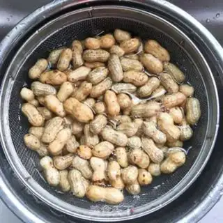 Make Cook peanuts step 0