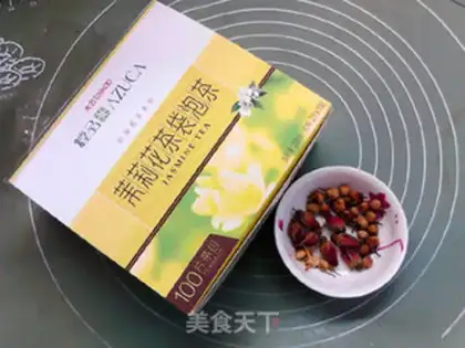 Make Three flowers of tea step 0