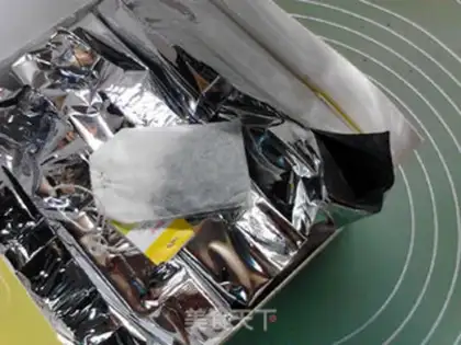 Make Three flowers of tea step 1