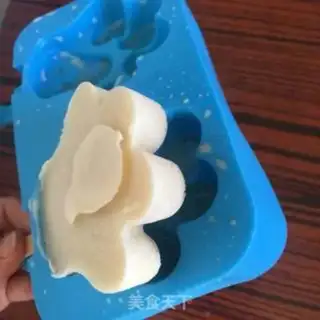 Make Bear claw ice cream step 5