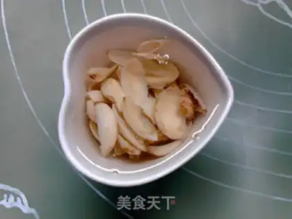 Make Apple Sydney lilies step 1