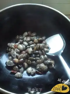 Make Spicy clams step 2