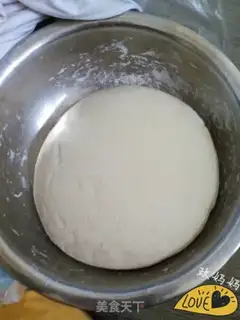 Make Rose buns step 0