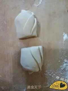 Make Rose buns step 8