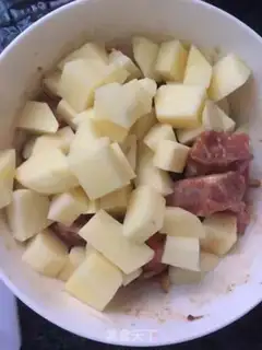 Make Steamed potato ribs step 5