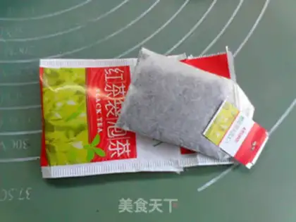 Make Rose milk tea step 1