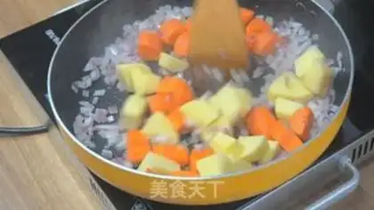 Make Shrimp curry chicken step 1