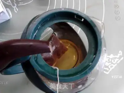 Make Rose milk tea step 3
