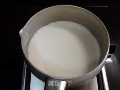 Make Rose milk tea step 6