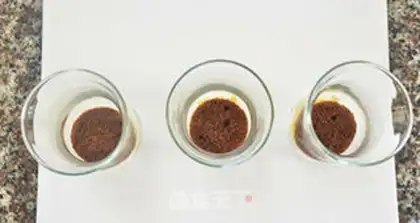 Make Lady Blueberry Cup step 4
