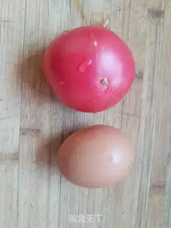 Make Tomato egg soup step 0