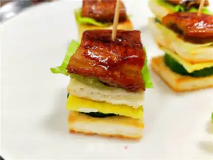 Make Mini eel sandwich step 11