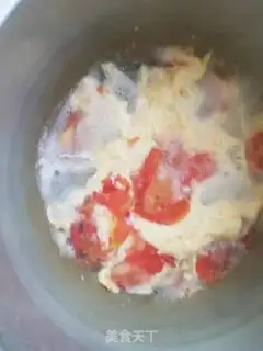 Make Tomato egg soup step 4