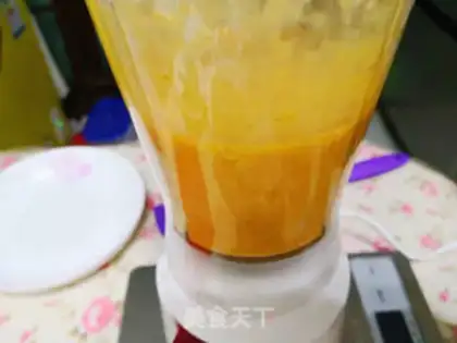 Make Almond ice cream step 1